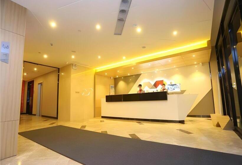 Borrman Hotel Zhongxiang Railway Station Mochou Village