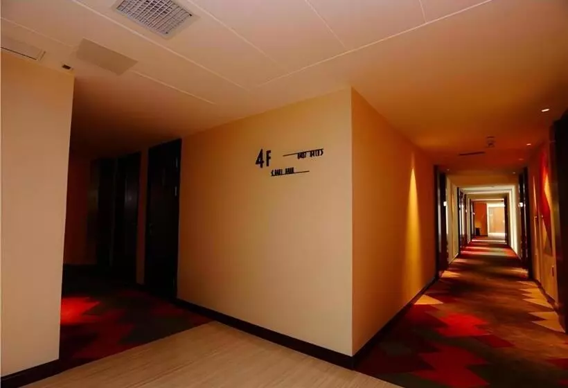 Borrman Hotel Zhongxiang Railway Station Mochou Village