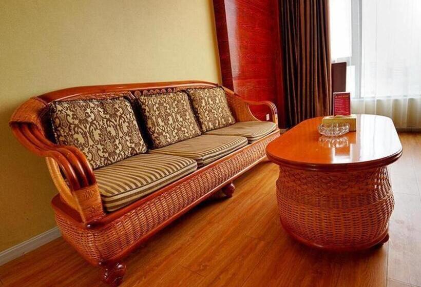 Otel 7 Days Inn Zhaotong Zhaotong College Fada Square