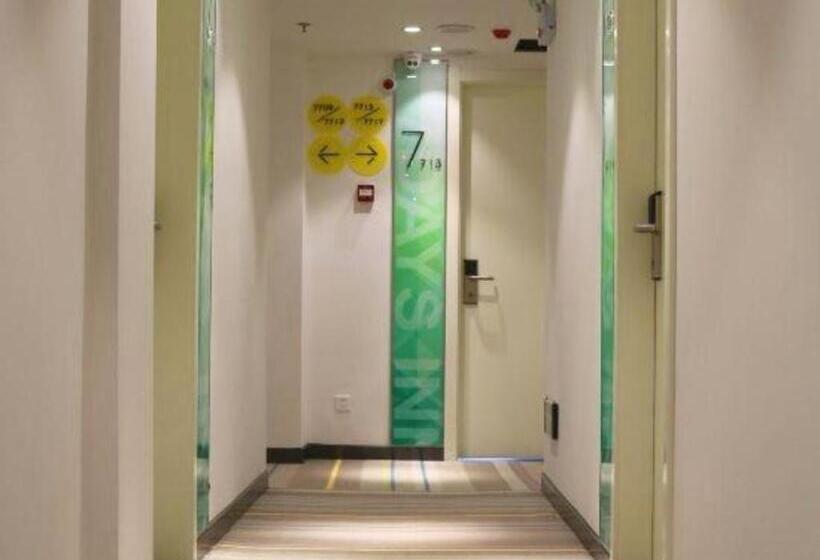 Otel 7 Days Inn Zhaotong Zhaotong College Fada Square