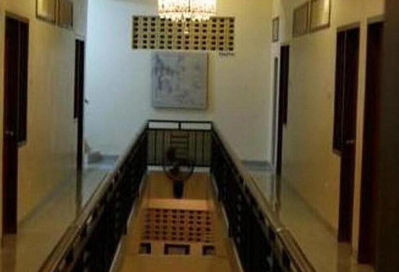 בית מלון כפרי Grand