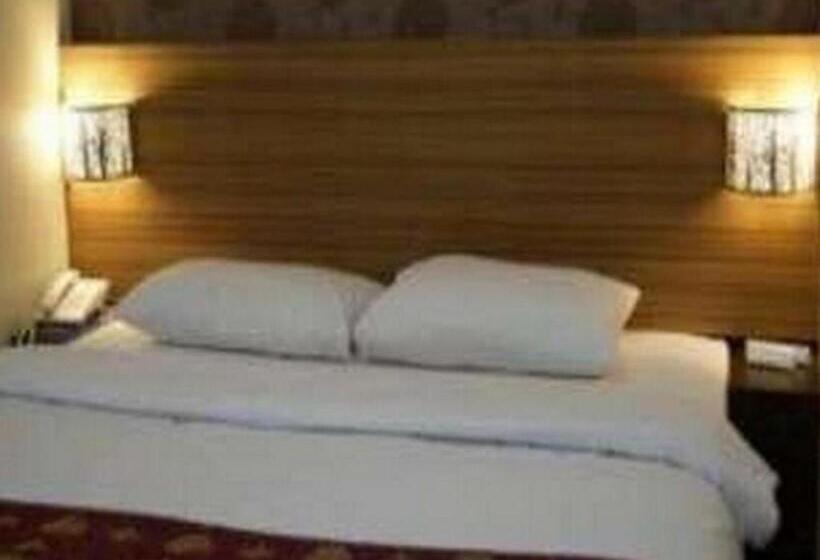 בית מלון כפרי Grand