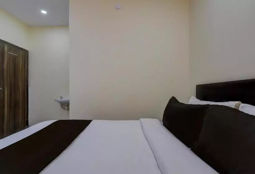 ホテル Oyo Dolphin Inn Residency