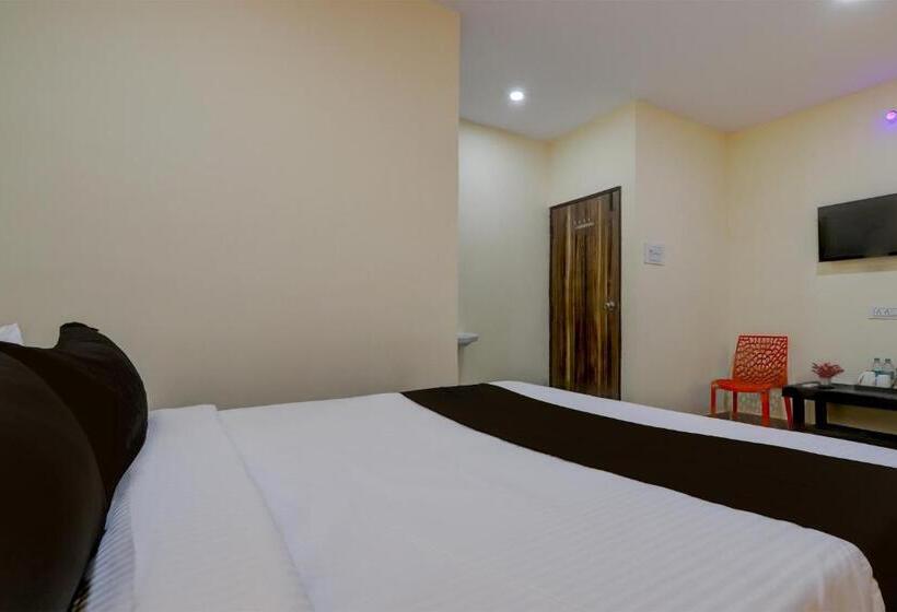 호텔 Oyo Dolphin Inn Residency