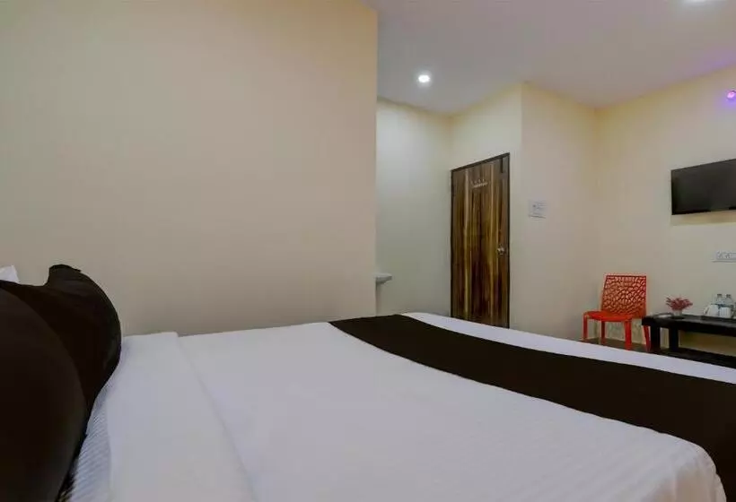 ホテル Oyo Dolphin Inn Residency