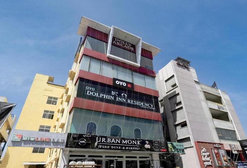 호텔 Oyo Dolphin Inn Residency