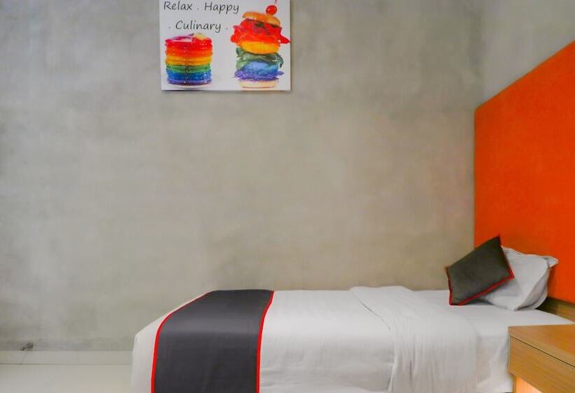 Hotell The Batik Bed And Coffee Bandung