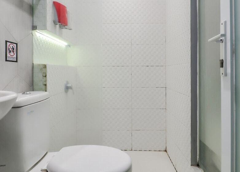 Hotell The Batik Bed And Coffee Bandung