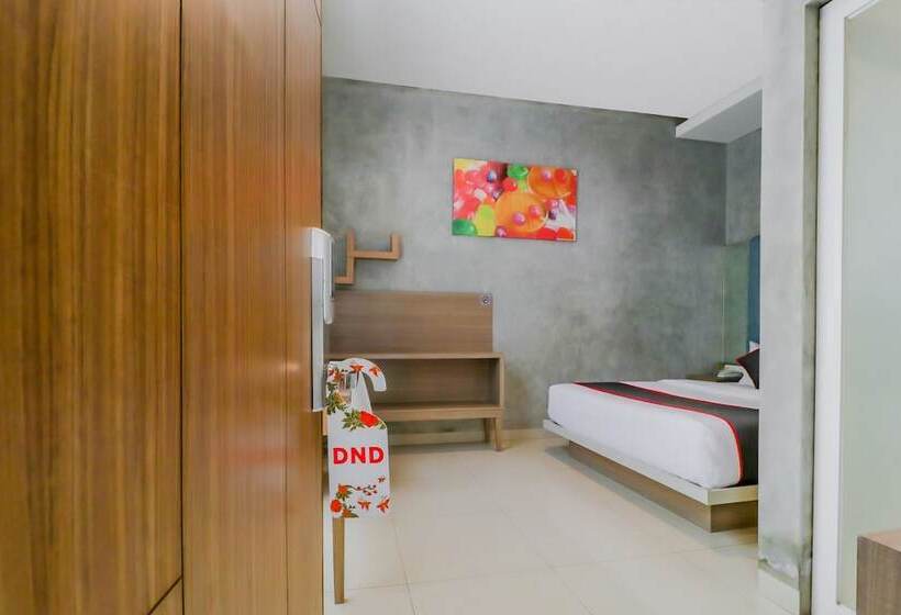 Hotell The Batik Bed And Coffee Bandung