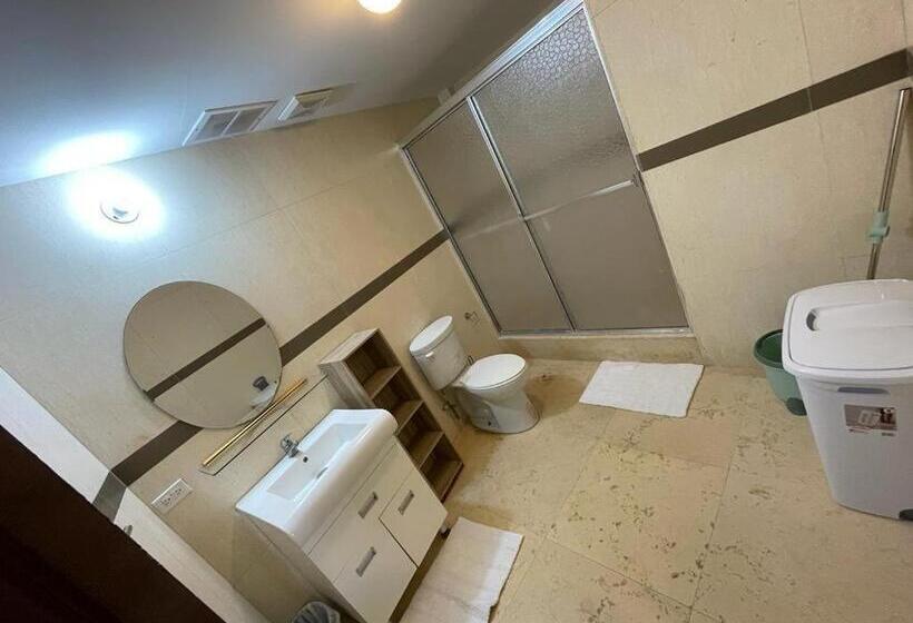 پانسیون Under The Stars