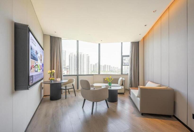 Atour Hotel Nanchang Chaoyang Jiuzhou Tianhong