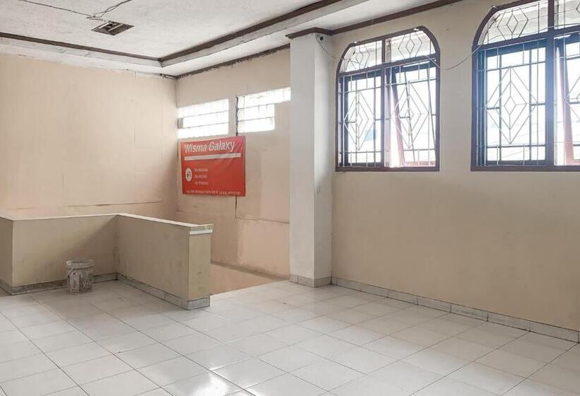 Hotel Bojongsoang Guesthouse Redpartner