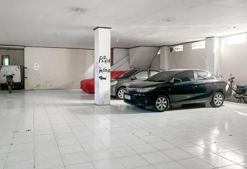 Hotel Bojongsoang Guesthouse Redpartner