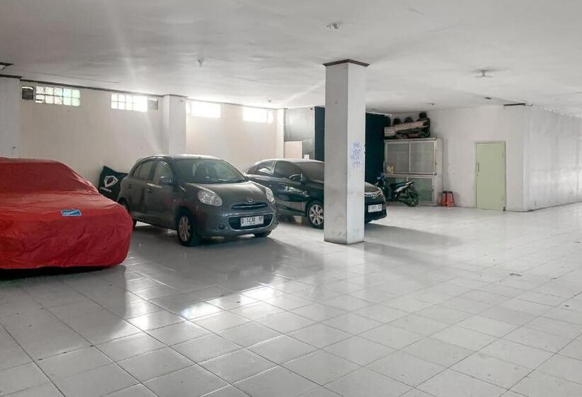 Hotel Bojongsoang Guesthouse Redpartner