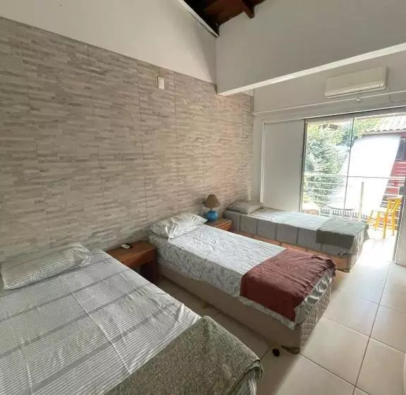 Hotelli Break House Beach