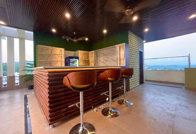 ホテル Ganges Blossam, Haridwar Rishikesh Road   A Four Star Luxury