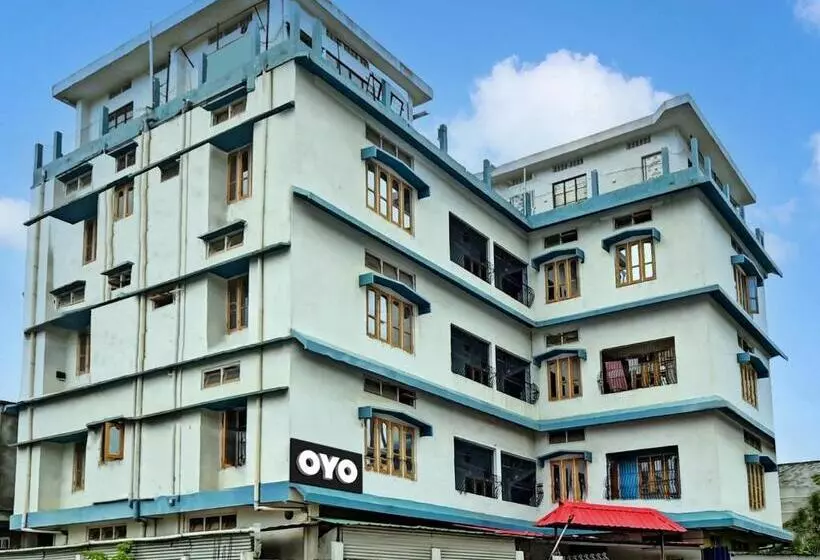 Hotelli O J P Guest House