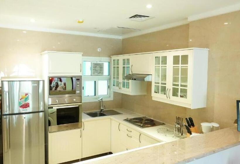 Leaders Plaza Mahboula