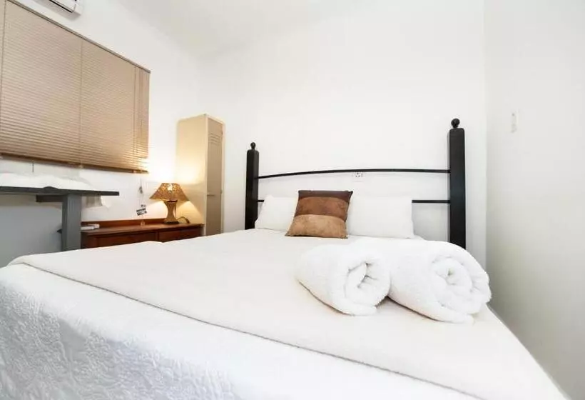 ベッドアンドブレックファースト Interlude Guest House