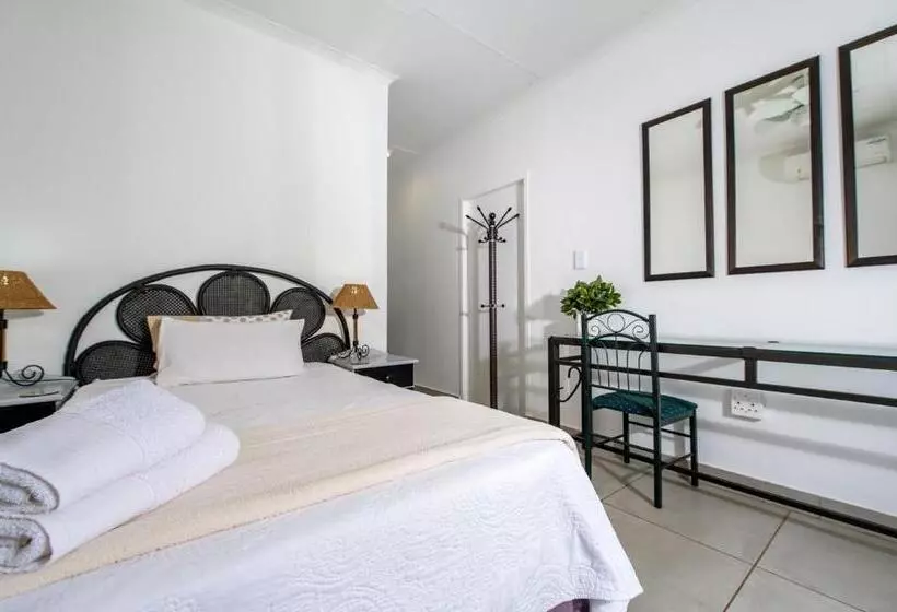 ベッドアンドブレックファースト Interlude Guest House