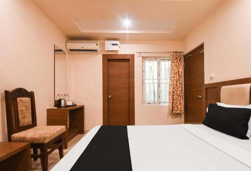 هتل Super Collection O Paschim Dwar Near Jagannatha Temple Formerly Subhadarshan