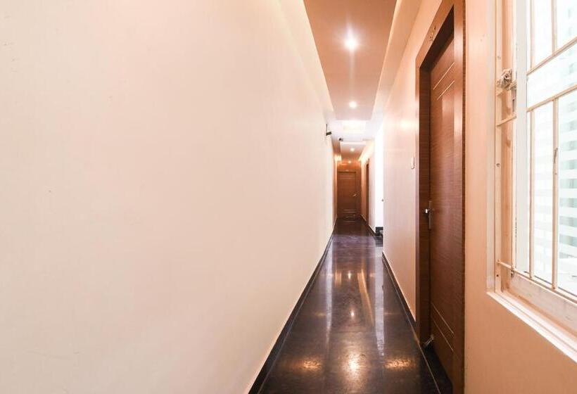 هتل Super Collection O Paschim Dwar Near Jagannatha Temple Formerly Subhadarshan