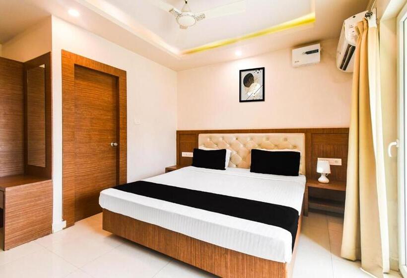 هتل Super Collection O Paschim Dwar Near Jagannatha Temple Formerly Subhadarshan