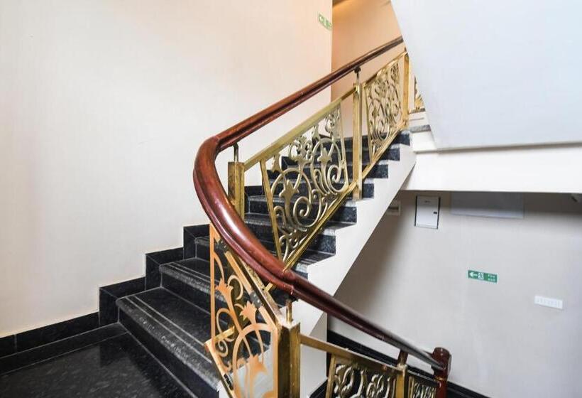 هتل Super Collection O Paschim Dwar Near Jagannatha Temple Formerly Subhadarshan