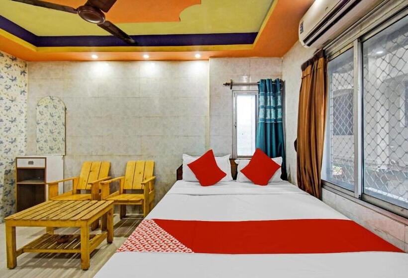 Hotel Oyo Flagship The Rest