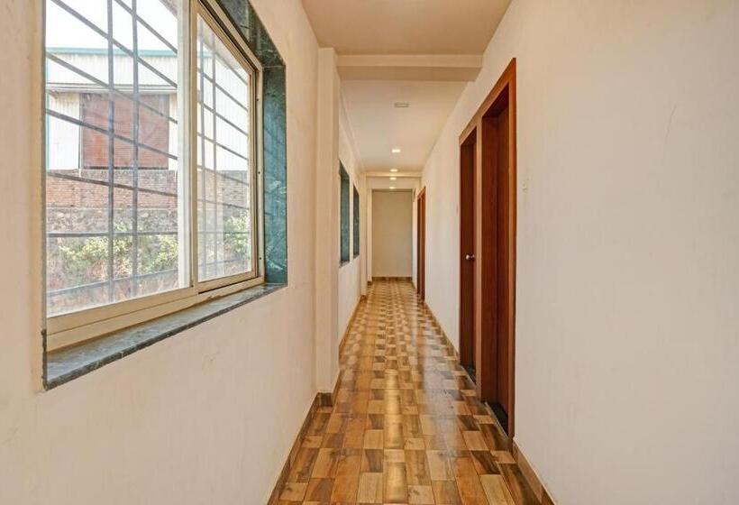 호텔 Oyo Royal Inn