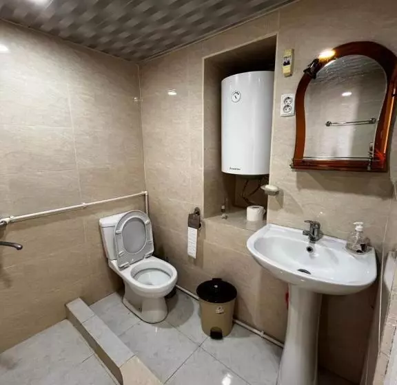 پانسیون Nanago Guesthouse
