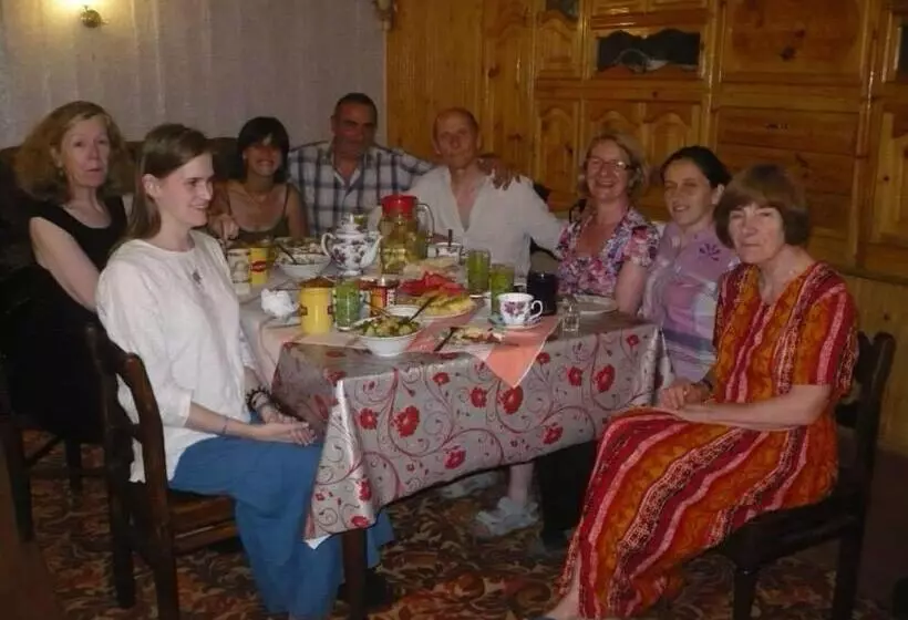 پانسیون Nanago Guesthouse