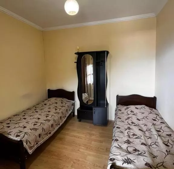 پانسیون Nanago Guesthouse
