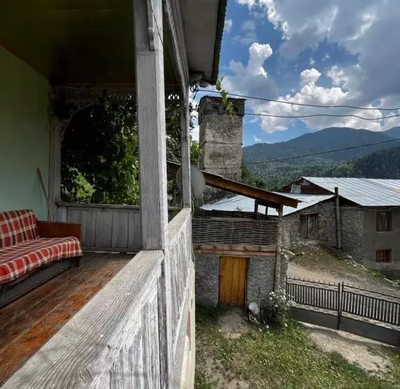 پانسیون Nanago Guesthouse