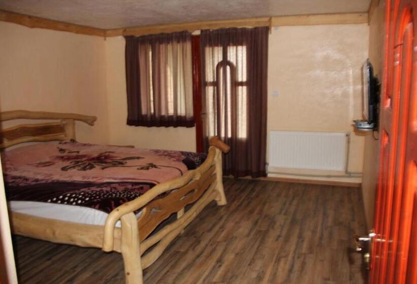 ユースホステル міні готель комора