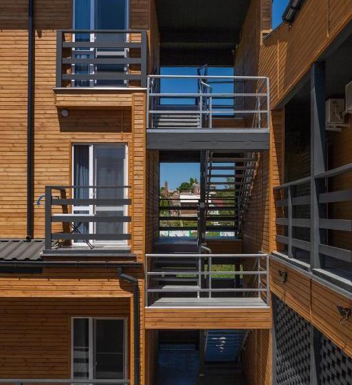 Общежитие Villa Solomare