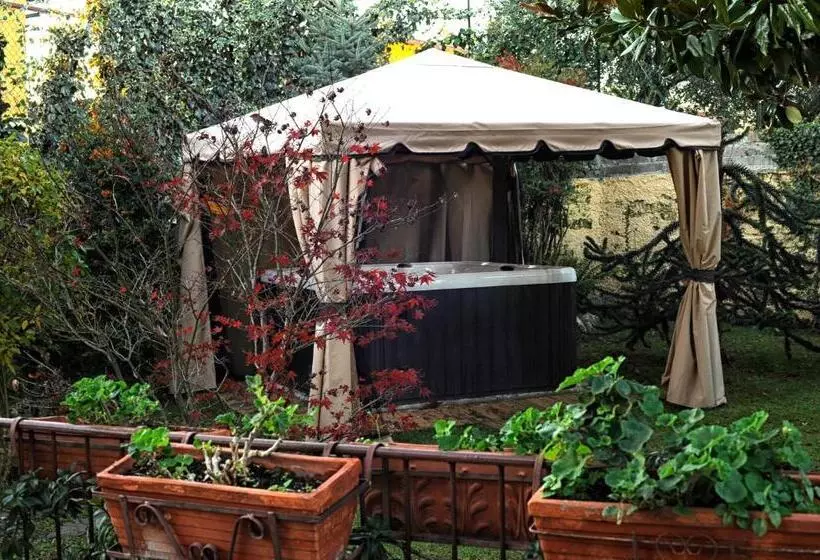 ベッドアンドブレックファースト La Dolce Vita Bed&breakfast