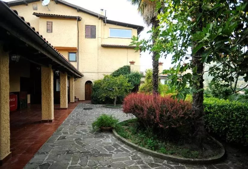ベッドアンドブレックファースト La Dolce Vita Bed&breakfast