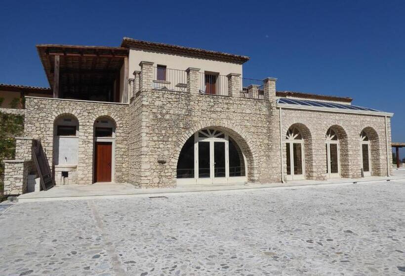 בית מלון כפרי Casale Della Rocca