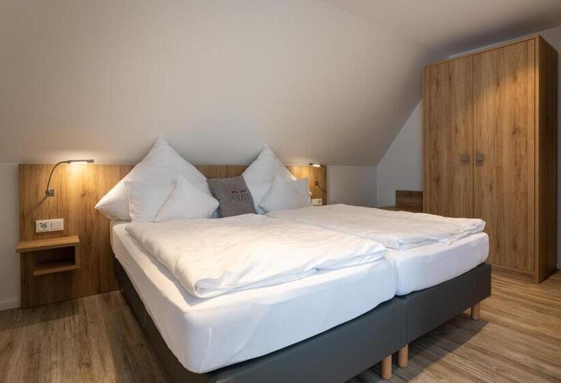 בית מלון כפרי City