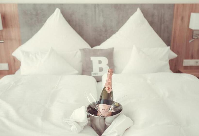 בית מלון כפרי City