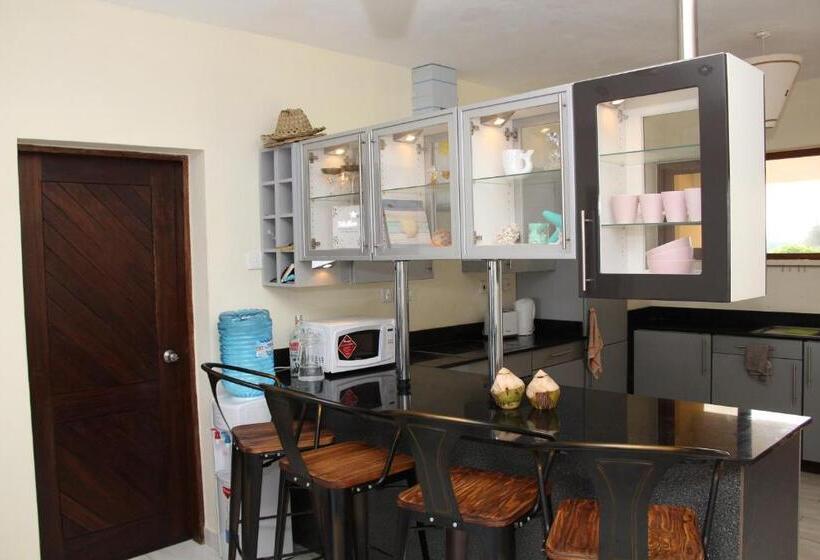 هتل Golden Beach Resort A051