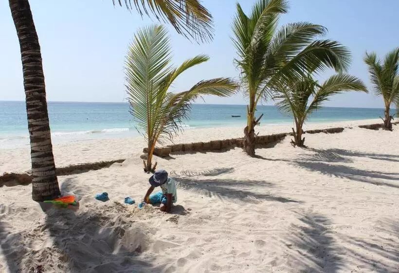 هتل Golden Beach Resort A051