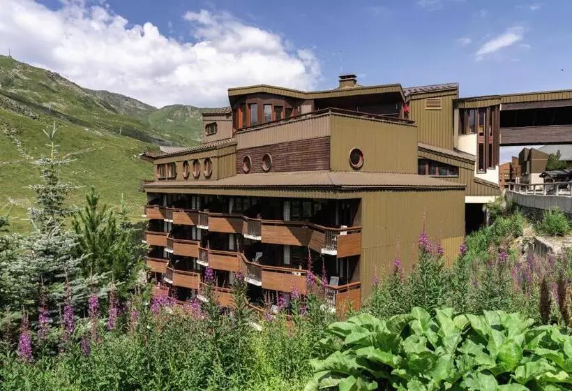 Hotelli Hôtel Les Menuires Les Bruyères