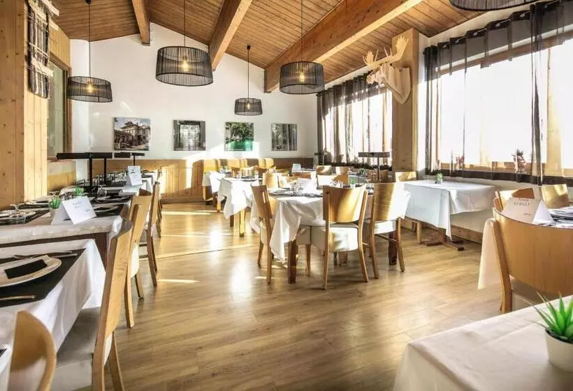 Hotelli Hôtel Les Menuires Les Bruyères