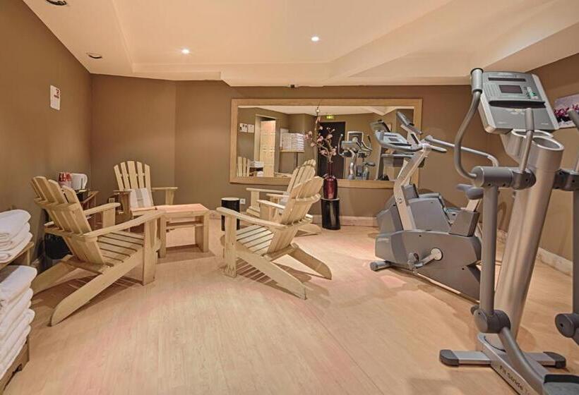 هتل Hôtel Les Menuires Les Bruyères