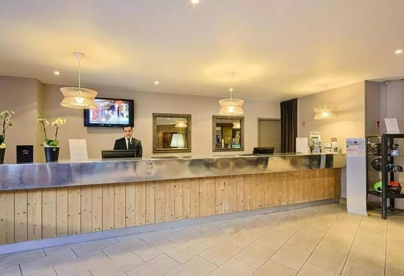 Hotelli Hôtel Les Menuires Les Bruyères