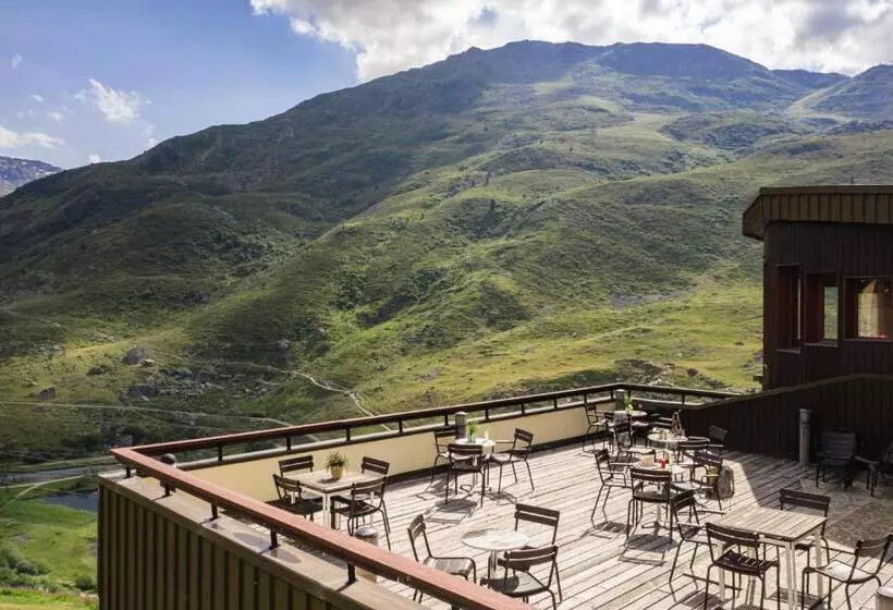 Hotelli Hôtel Les Menuires Les Bruyères