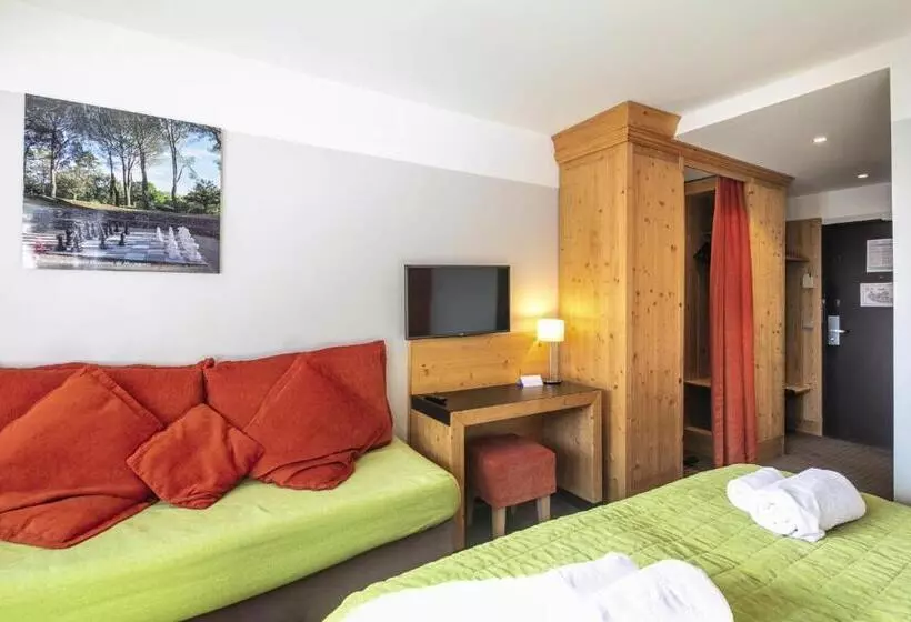 Hotelli Hôtel Les Menuires Les Bruyères