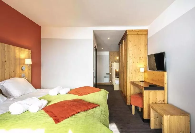 Hotelli Hôtel Les Menuires Les Bruyères